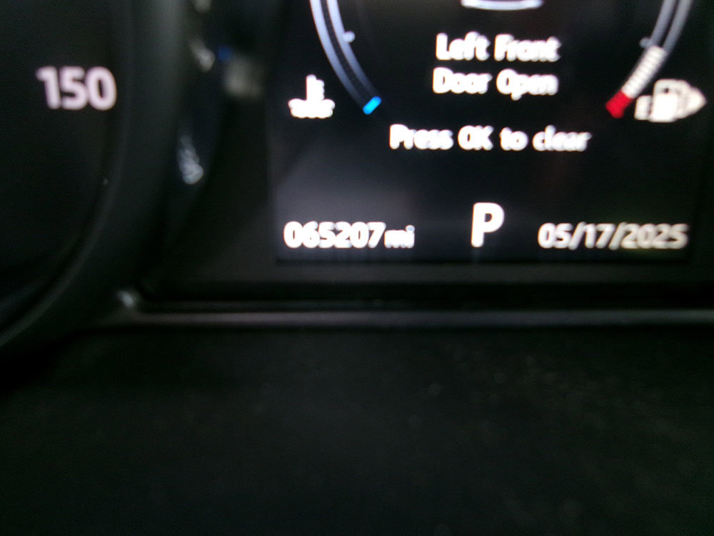 Used 2017 Land Rover Range Rover Evoque SE image 19