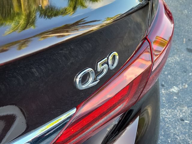 Used 2020 INFINITI Q50 Luxe w/ Cargo Package RWD image 6
