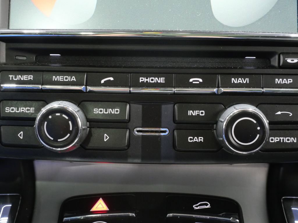 Used 2014 Porsche Cayenne Turbo image 20