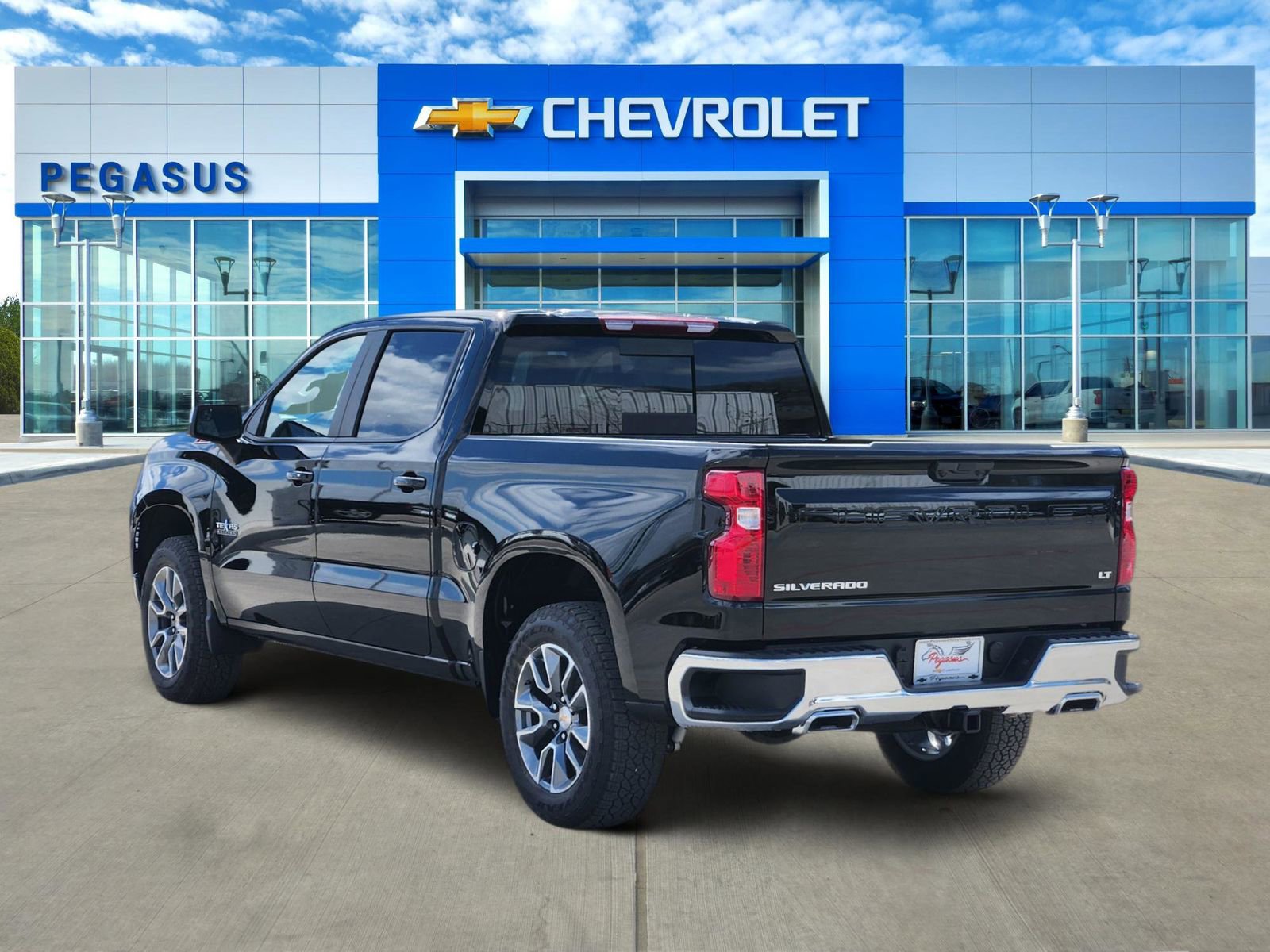 New 2026 Chevrolet Silverado 1500 LT w/ Texas Edition Plus AWD/4WD image 4