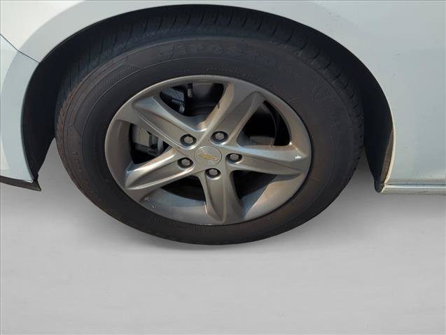 Used 2023 Chevrolet Malibu LS FWD image 24