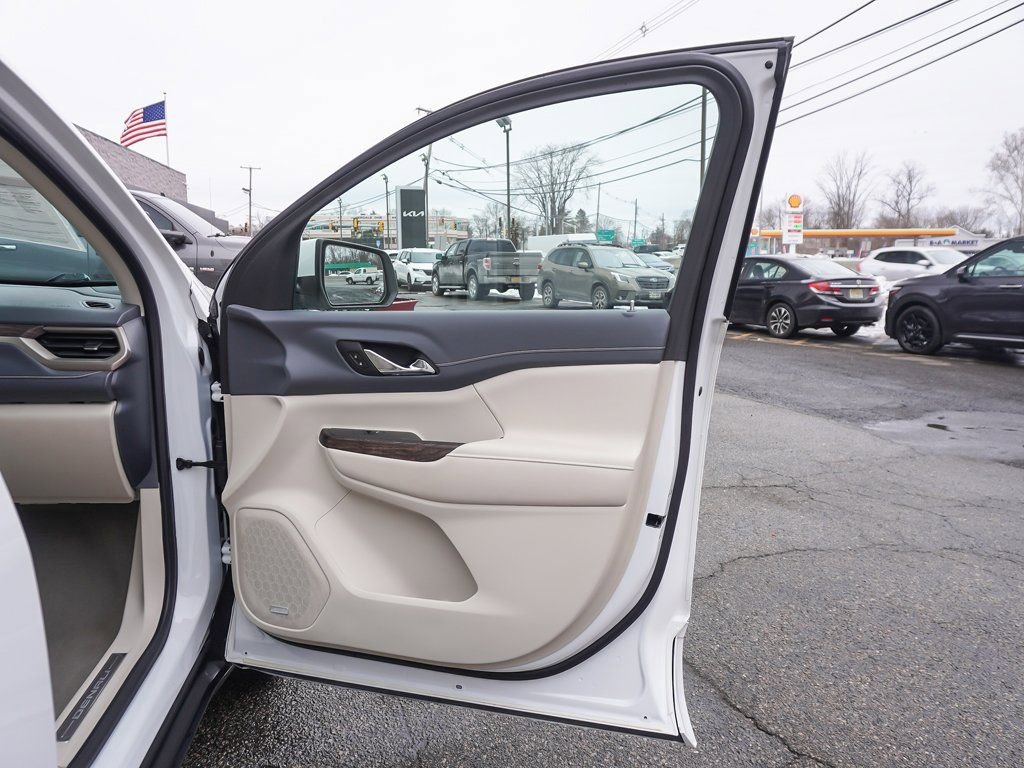 Used 2020 GMC Acadia Denali w/ Denali Ultimate Package image 31