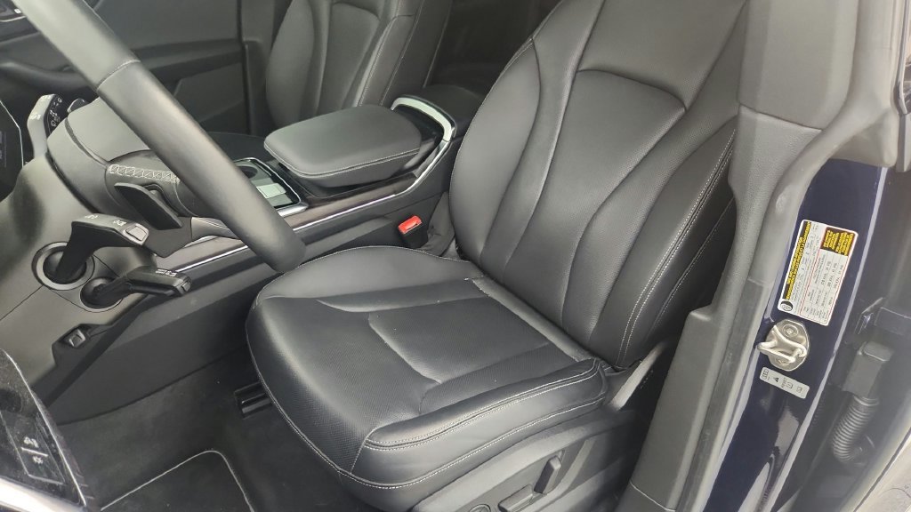 Used 2021 Audi Q8 Prestige w/ Prestige Package AWD/4WD image 28