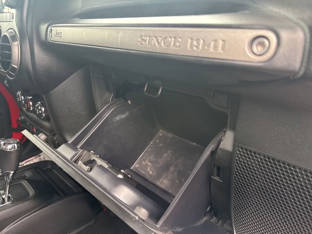 Used 2018 Jeep Wrangler Sport image 37