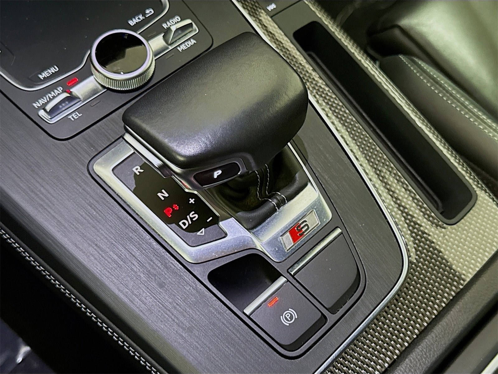 Used 2020 Audi SQ5 Premium Plus w/ Premium Plus Package image 17