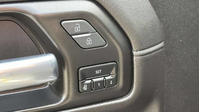 Certified 2021 Chevrolet Silverado 1500 High Country w/ Technology Package AWD/4WD image 26