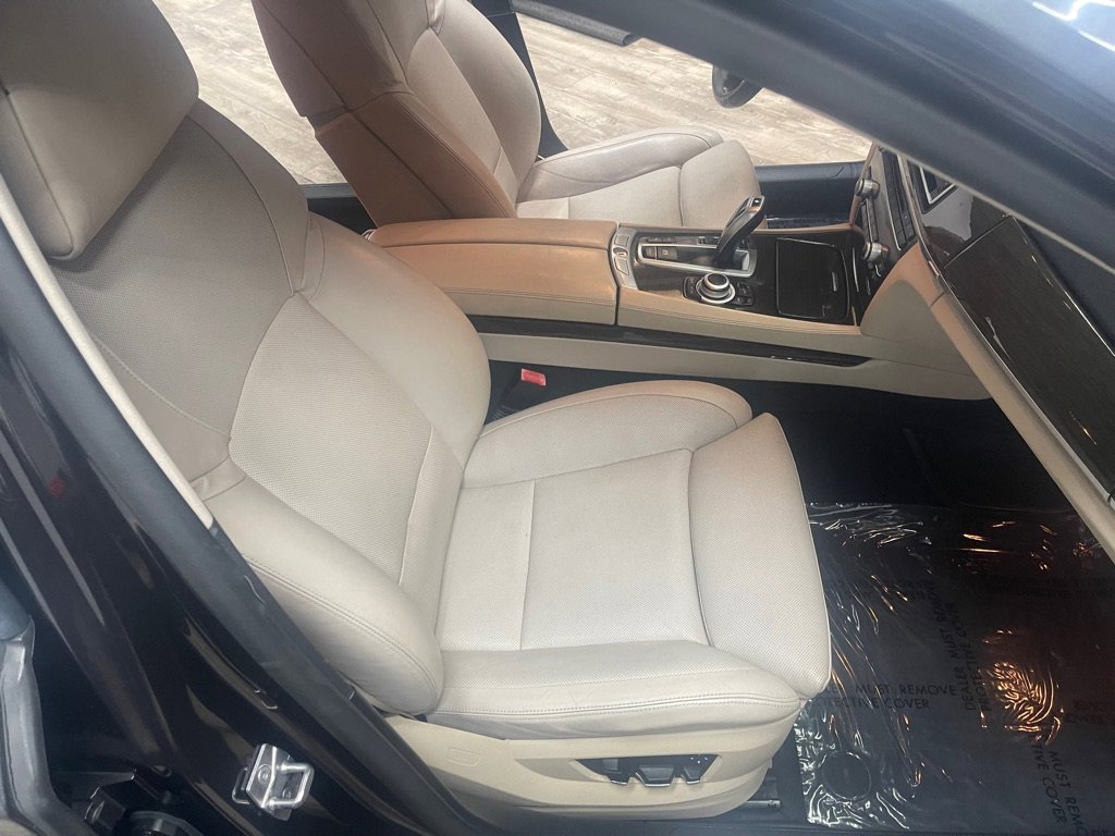 Used 2009 BMW 750Li image 21