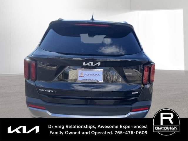 Used 2025 Kia Sorento EX w/ EX Panoramic Sunroof Package image 5