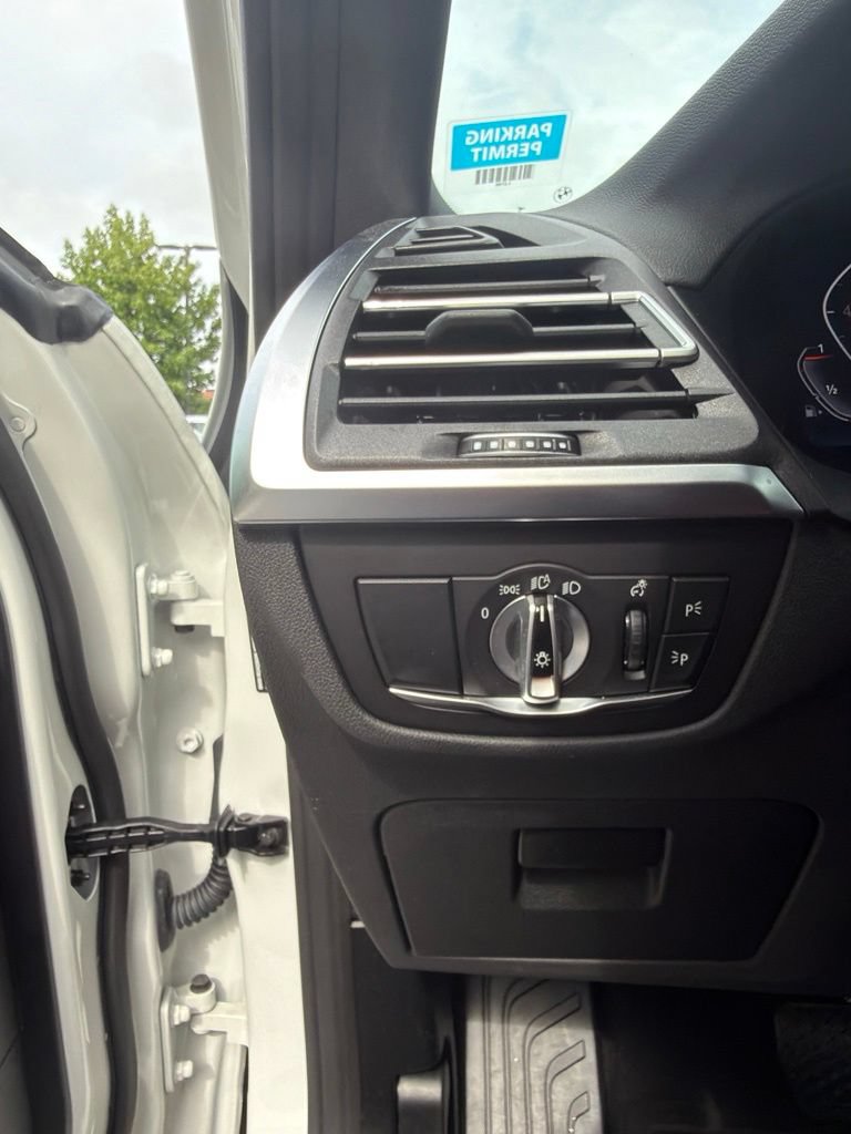 Used 2024 BMW X3 xDrive30i w/ Premium Package AWD/4WD image 32