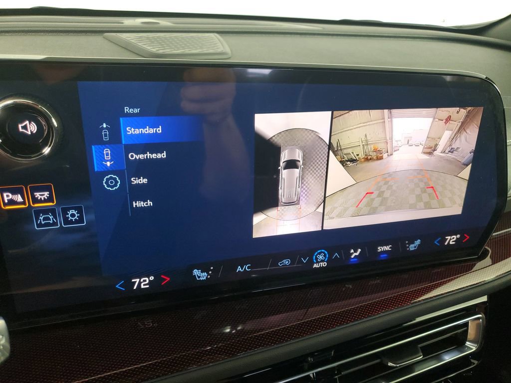 New 2026 Chevrolet Traverse Z71 w/ Enhanced Driving Package AWD/4WD image 21
