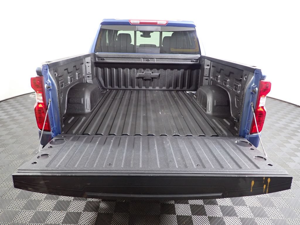 Used 2024 Chevrolet Silverado 1500 LT w/ Convenience Package II AWD/4WD image 15