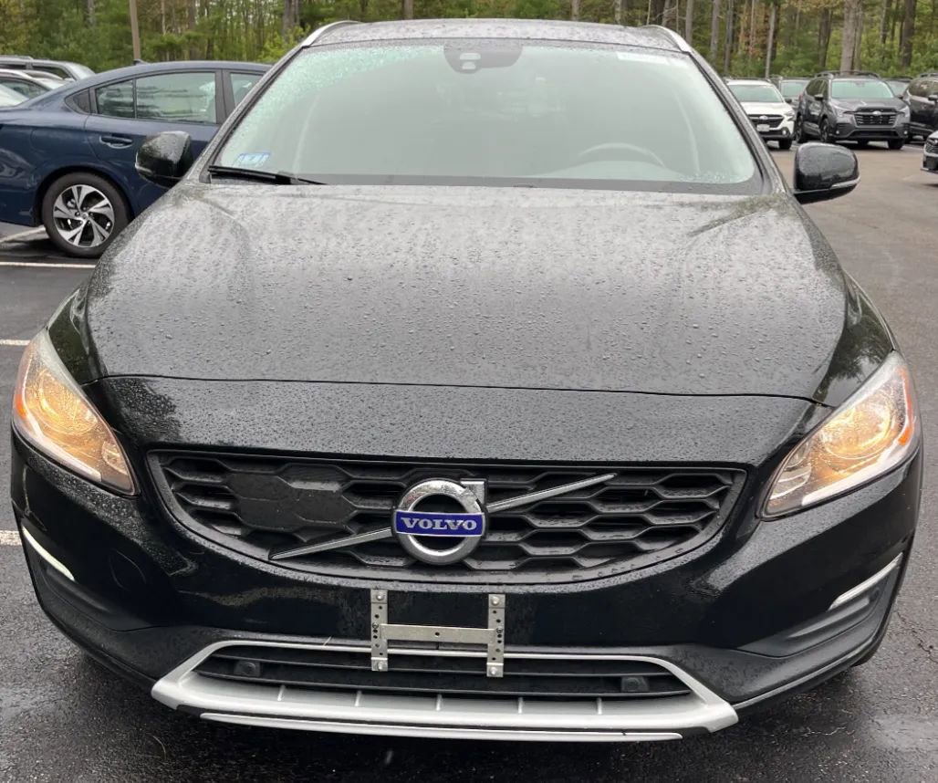 Used 2016 Volvo V60 T5 Cross Country AWD/4WD image 8