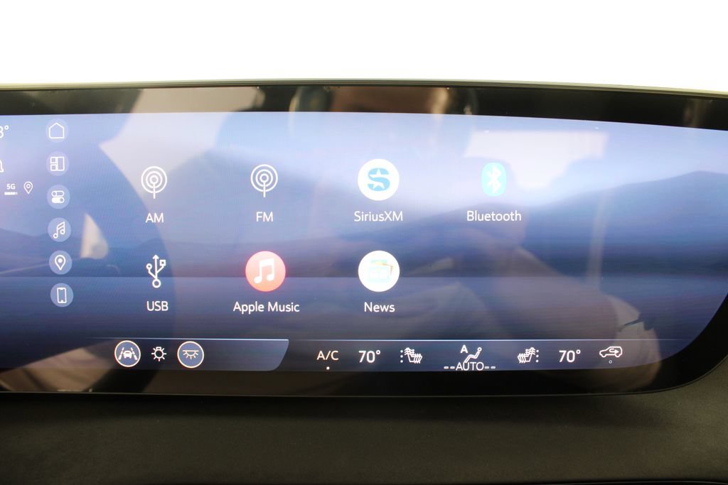 New 2027 Buick Enclave Sport Touring FWD image 6