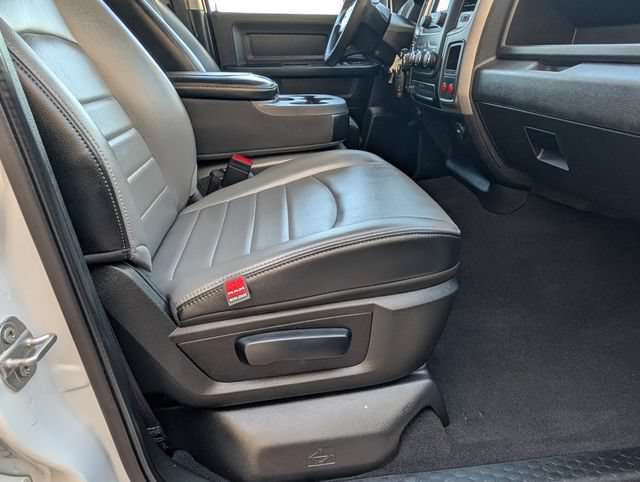 Used 2022 RAM 1500 Tradesman w/ Chrome Appearance Group RWD image 21