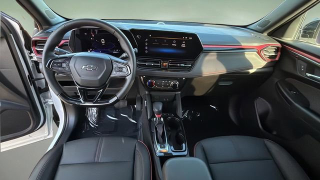 Used 2024 Chevrolet TrailBlazer RS w/ Driver Confidence Package image 17