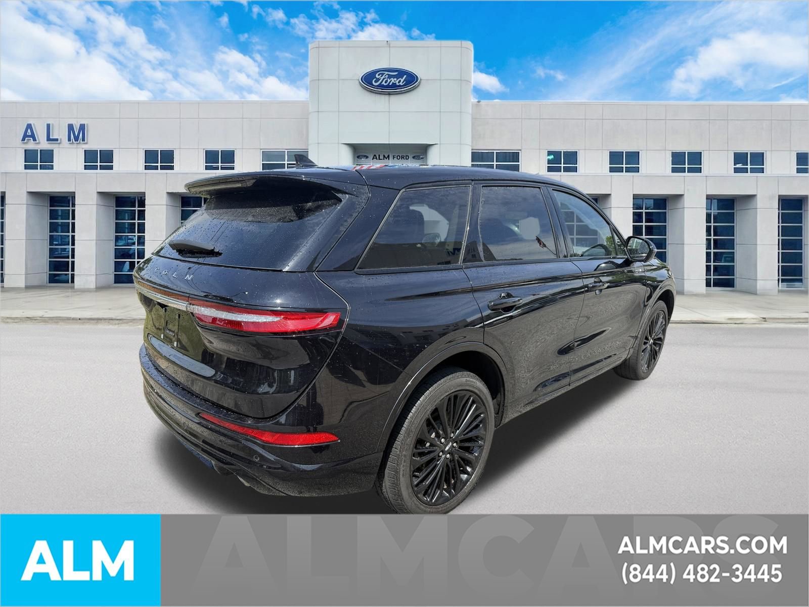 Used 2023 Lincoln Corsair AWD w/ Equipment Group 101A image 6