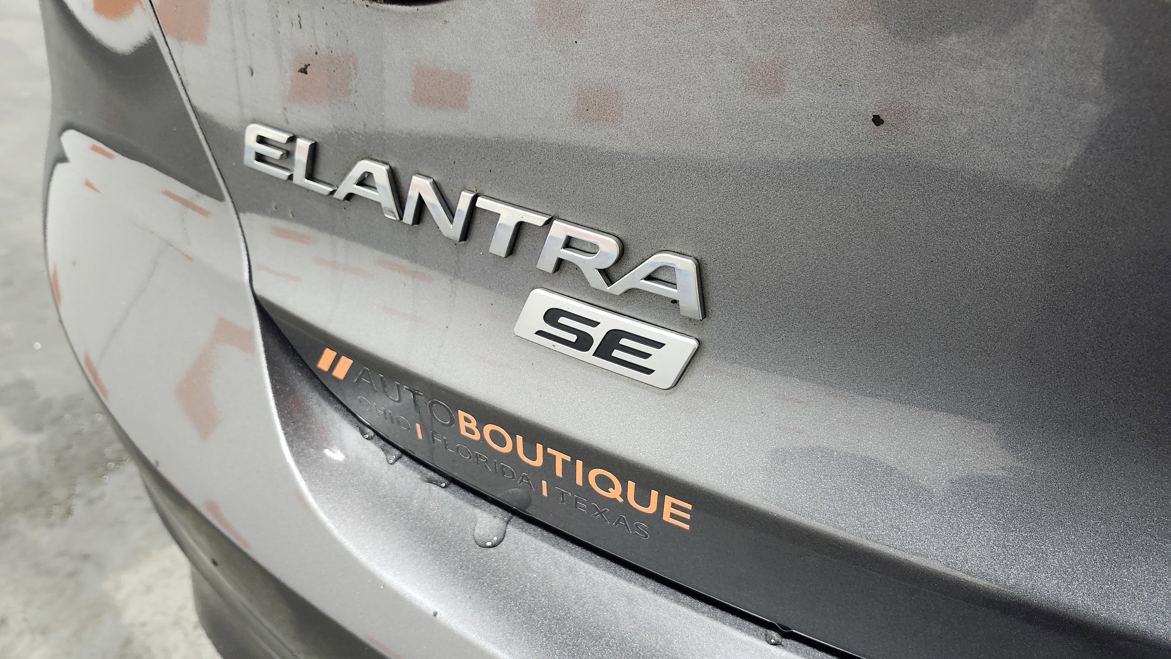 Used 2018 Hyundai Elantra SE image 19