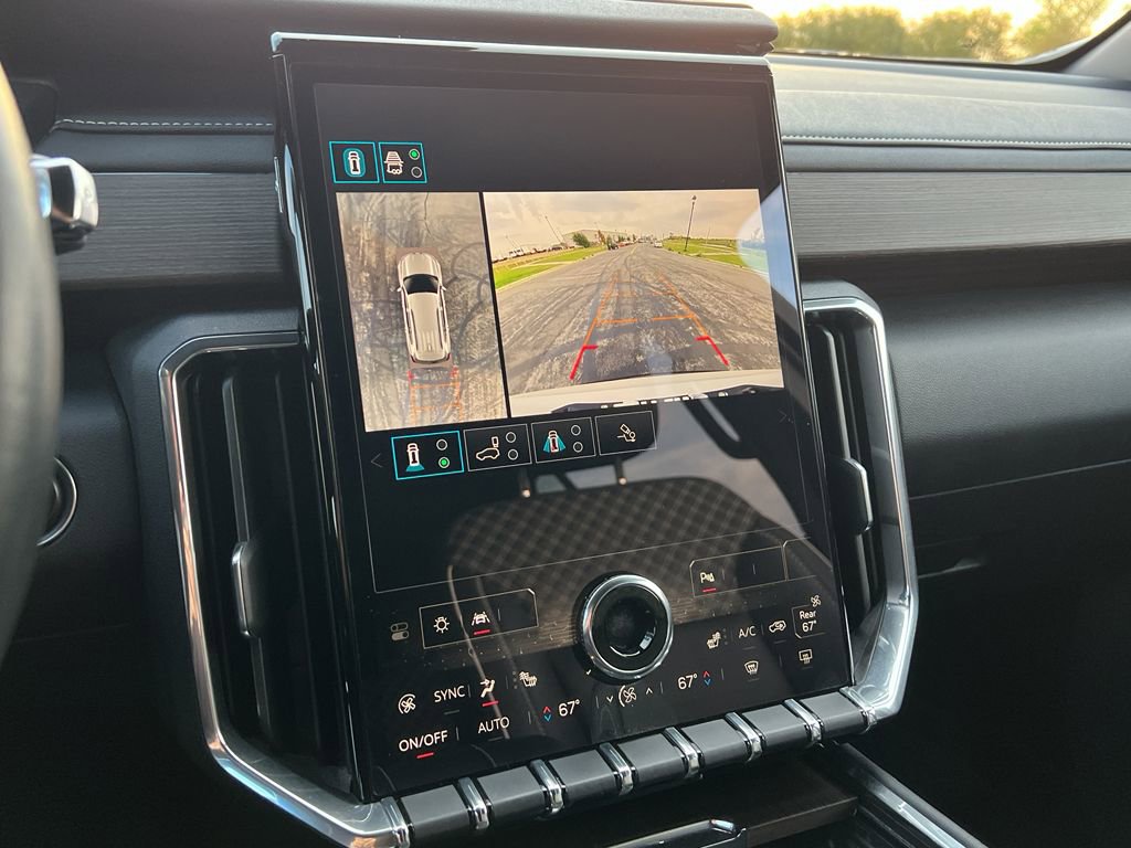 Used 2024 GMC Acadia Denali w/ Super Cruise Package image 27