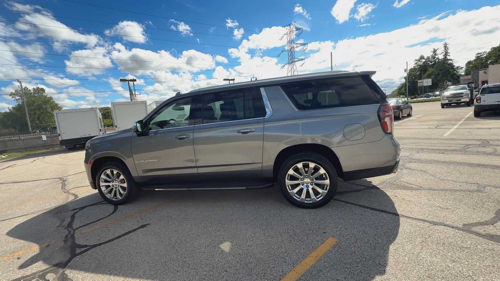 Certified 2021 Chevrolet Suburban Premier AWD/4WD image 5