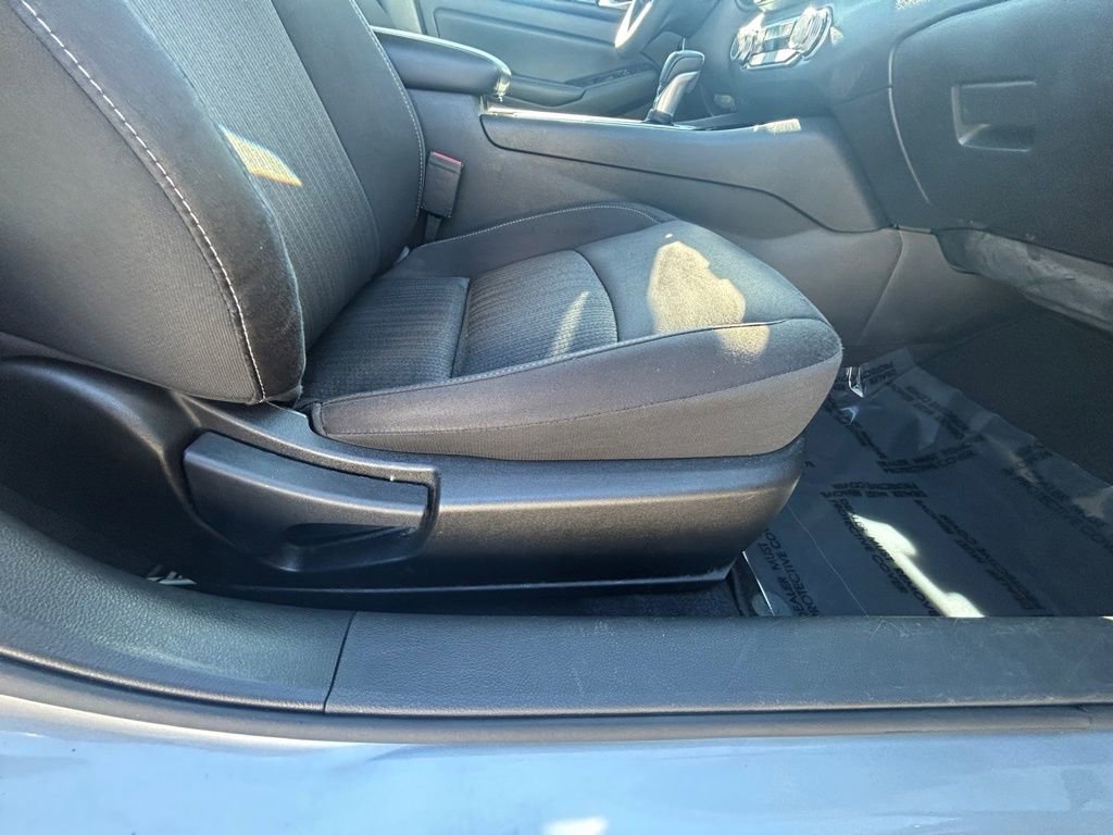 Used 2024 Nissan Altima 2.5 SV image 24