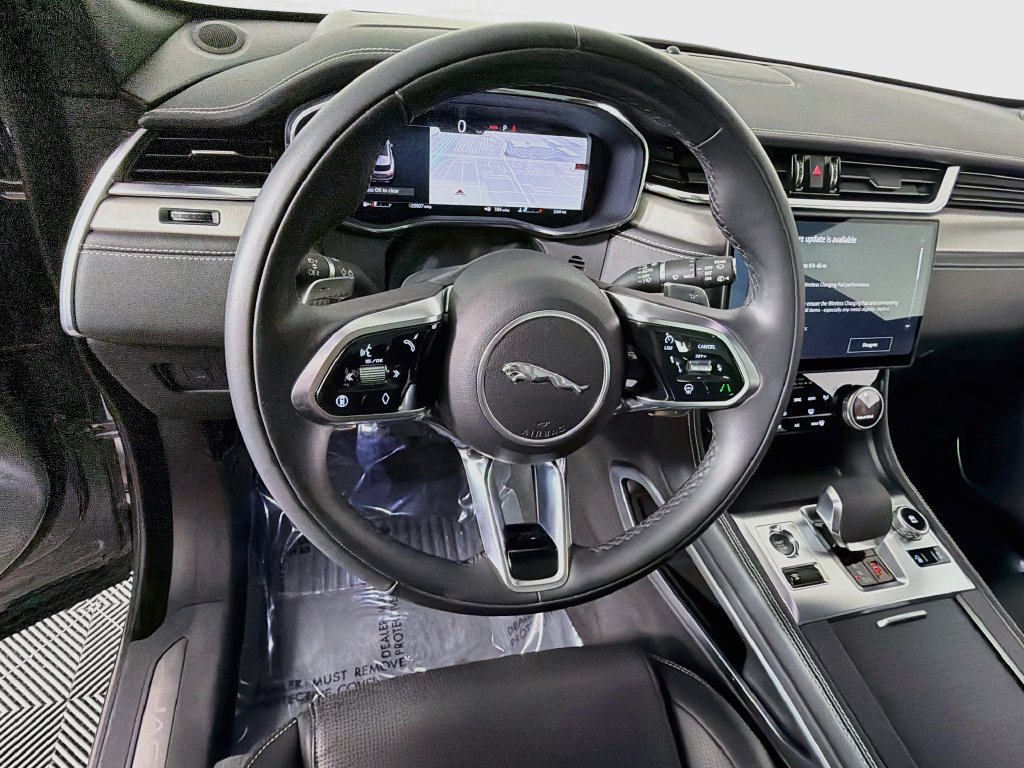 Certified 2026 Jaguar F-PACE R-Dynamic S AWD/4WD image 11