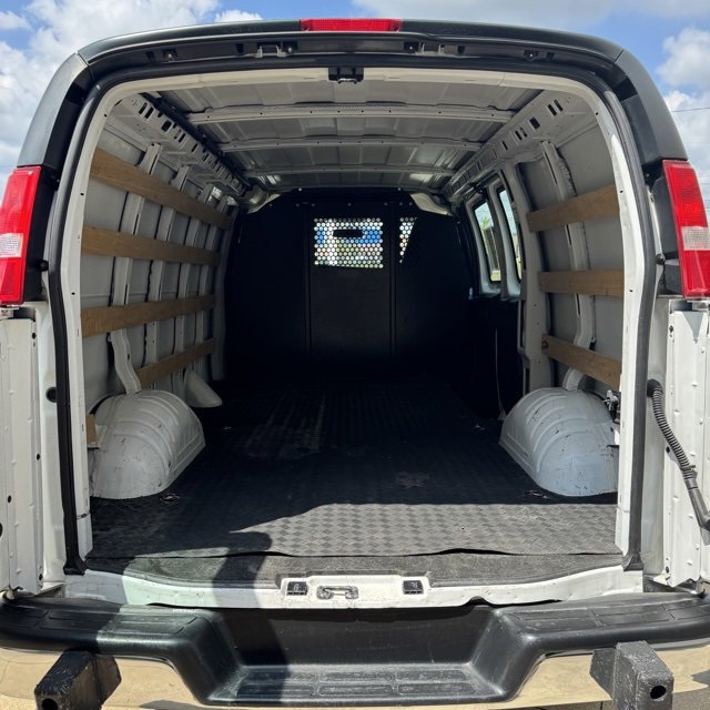 Used 2023 Chevrolet Express 2500 w/ Driver Convenience Package image 11