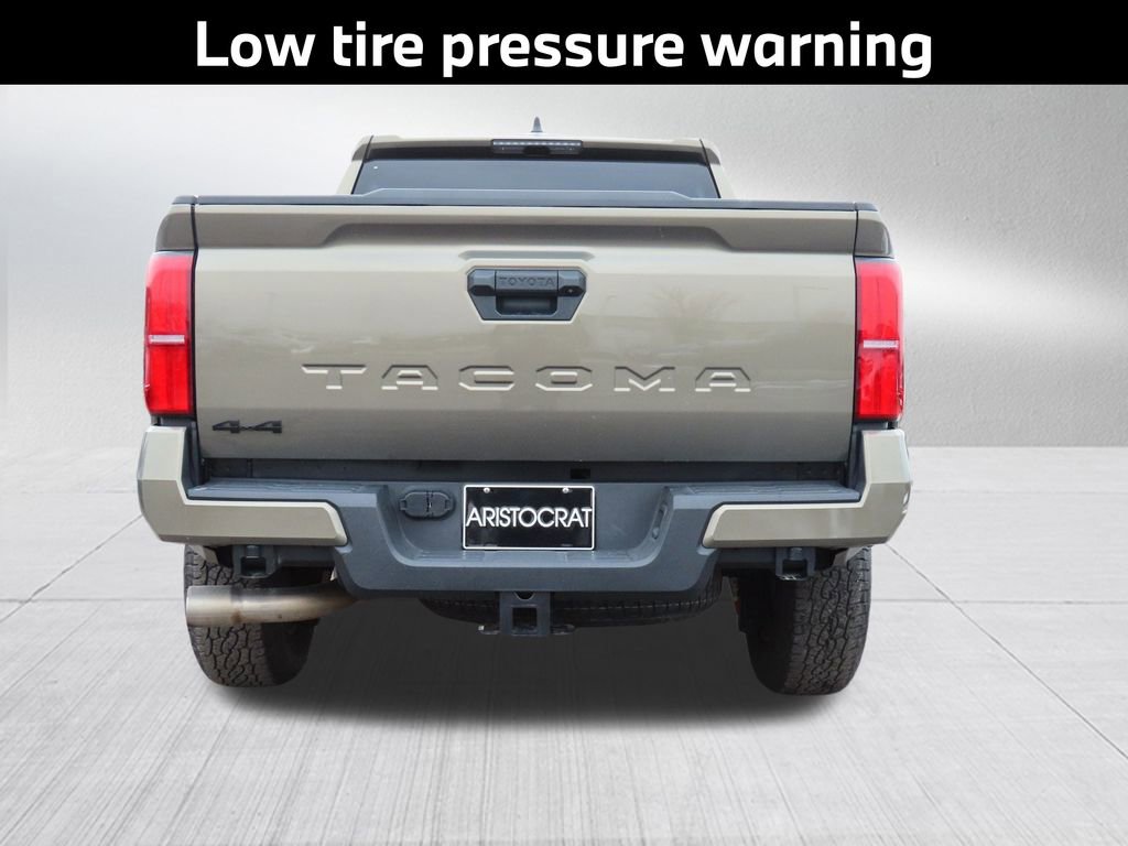 Used 2024 Toyota Tacoma TRD Off-Road image 8