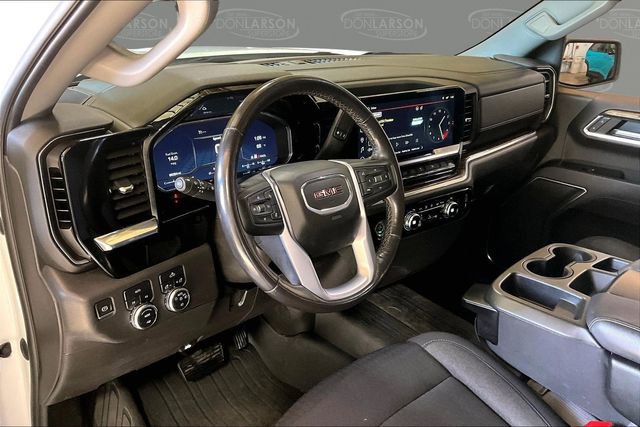 Used 2022 GMC Sierra 1500 Elevation w/ LPO, Elevation Black Package image 18