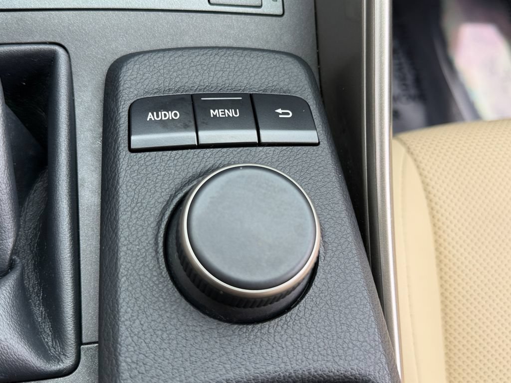 Used 2015 Lexus IS 250 w/ Premium Package RWD image 27