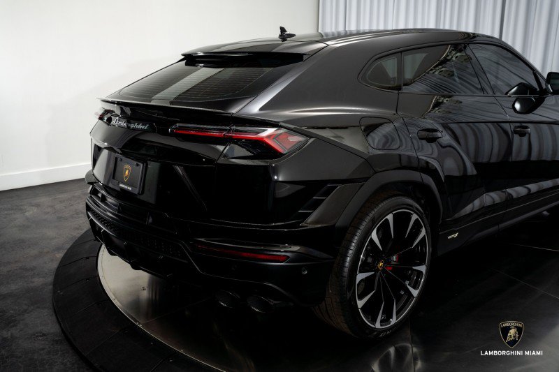 Used 2024 Lamborghini Urus S image 20