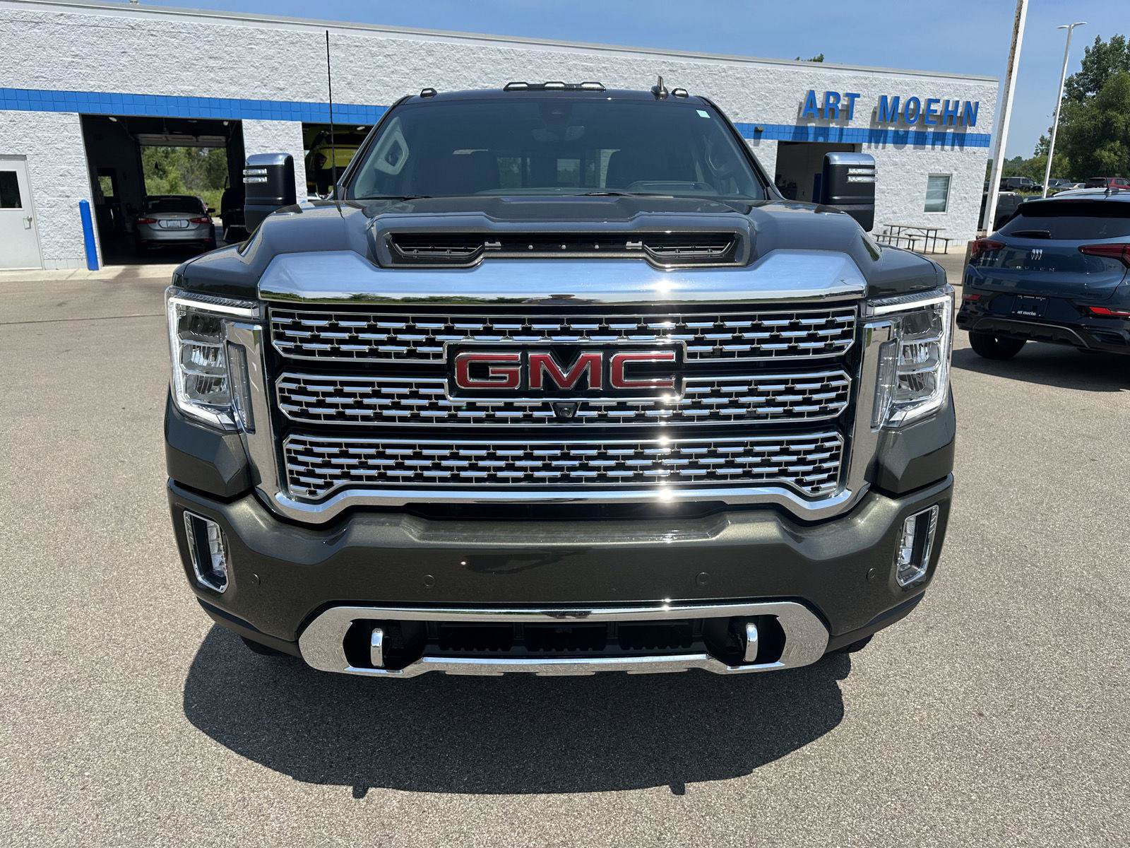 Used 2023 GMC Sierra 2500 Denali w/ Denali Ultimate Package AWD/4WD image 9