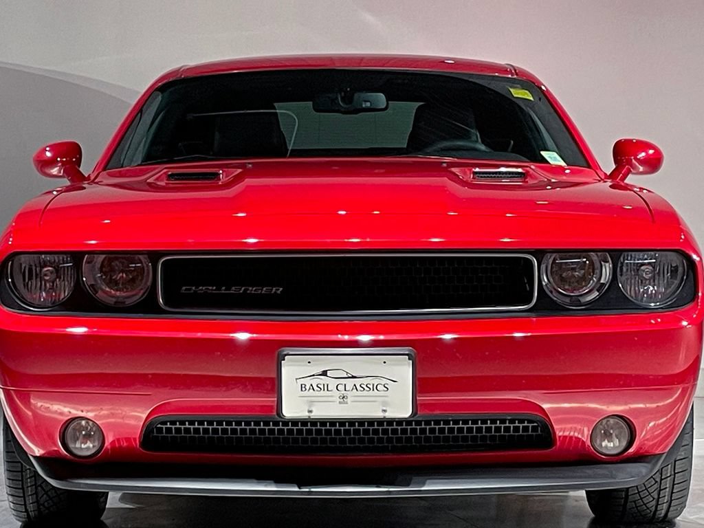 Used 2012 Dodge Challenger SXT Plus RWD image 17
