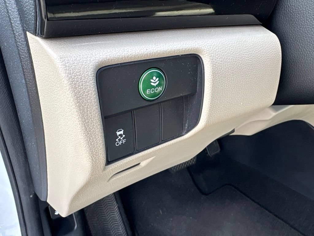 Used 2016 Honda Accord LX image 15