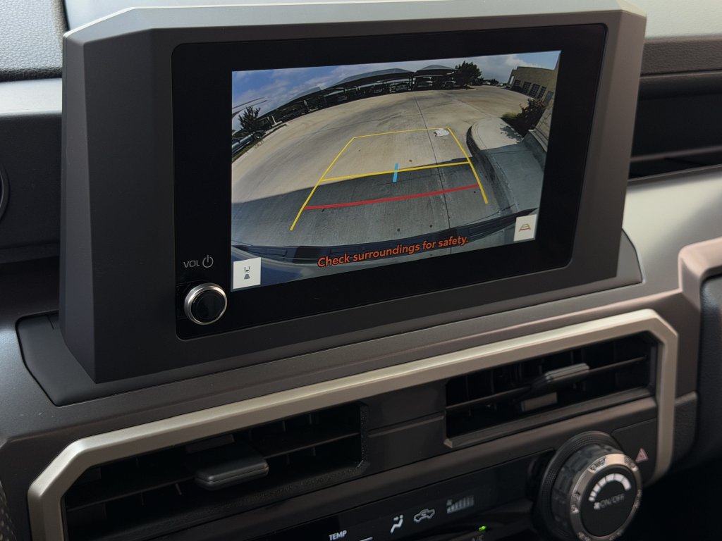 Used 2025 Toyota Tacoma SR5 AWD/4WD image 19