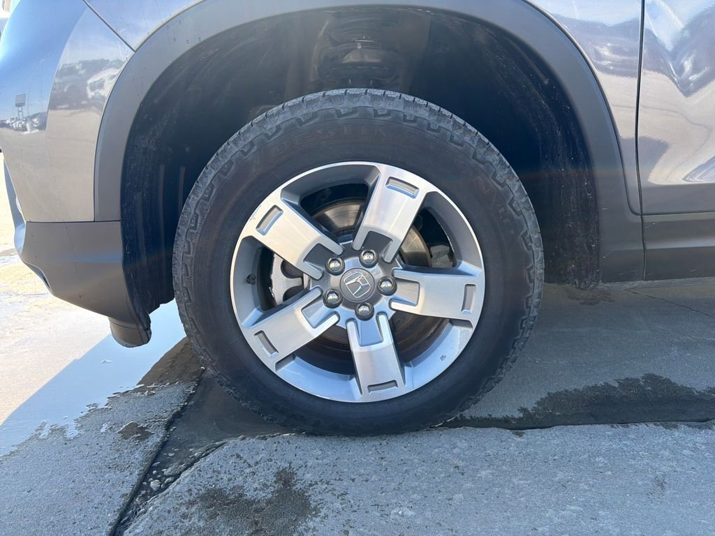 Certified 2025 Honda Ridgeline RTL image 31