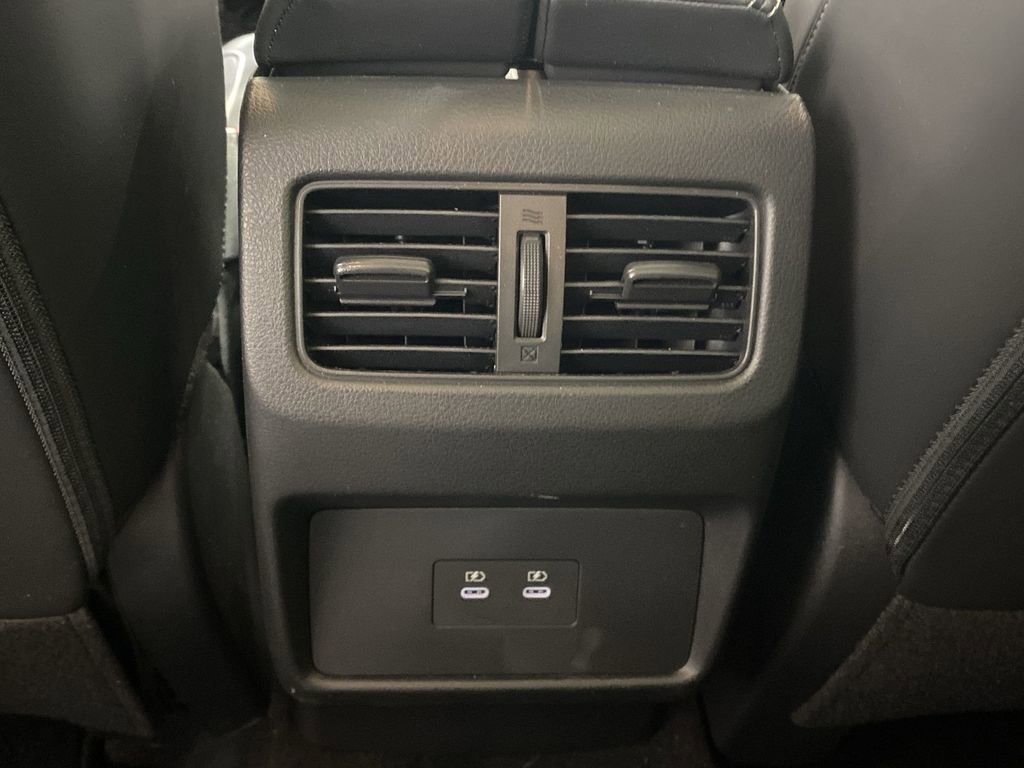 Used 2024 Nissan Rogue Platinum image 23