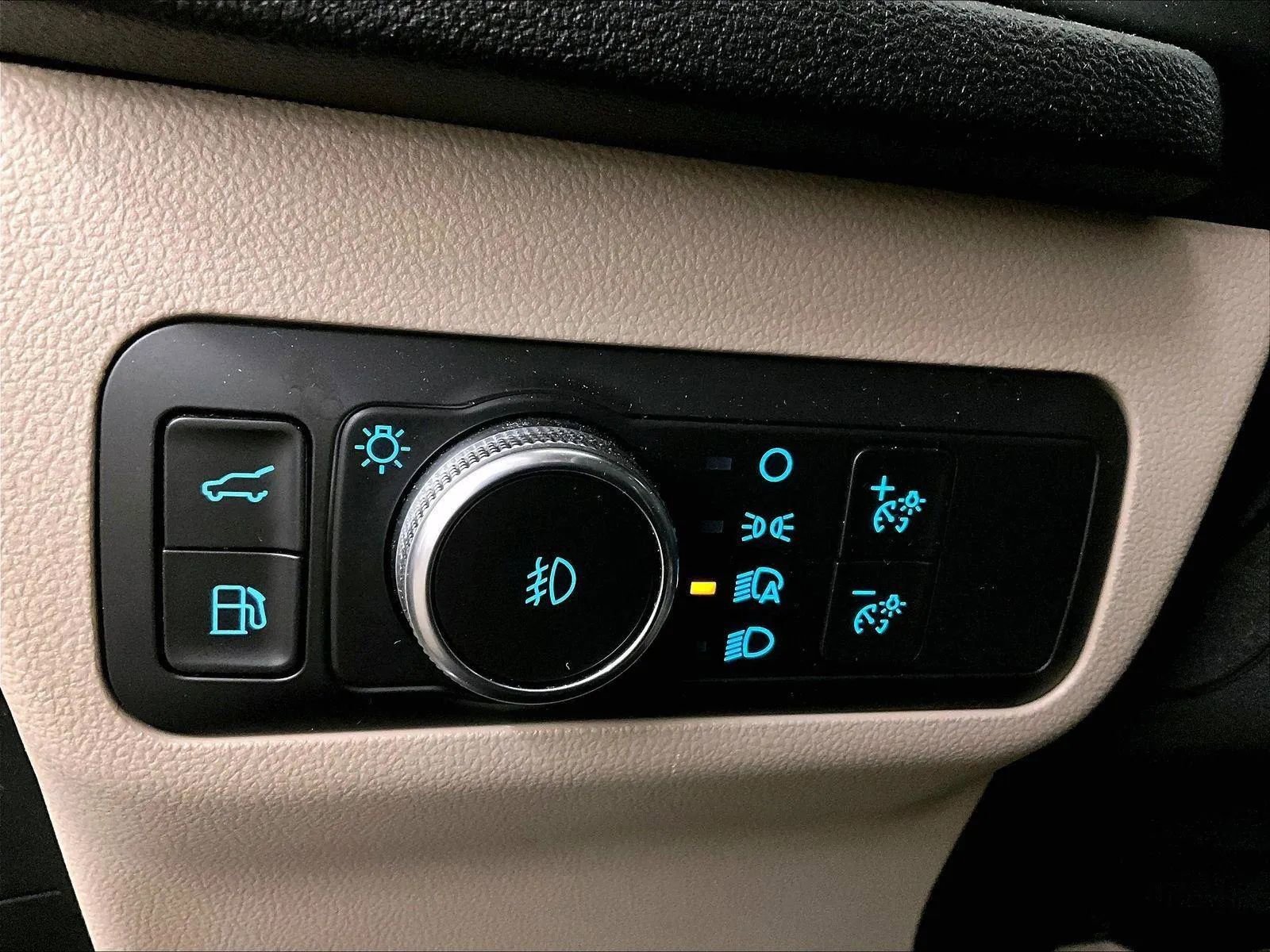 Used 2021 Ford Escape SEL w/ Technology Package AWD/4WD image 30