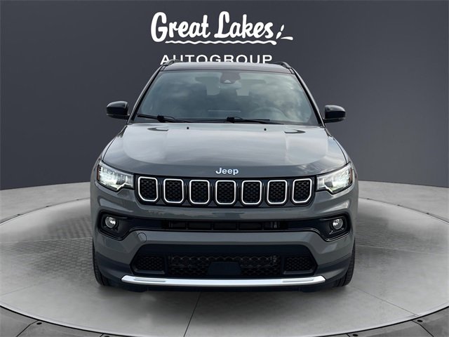 Used 2024 Jeep Compass Limited image 8