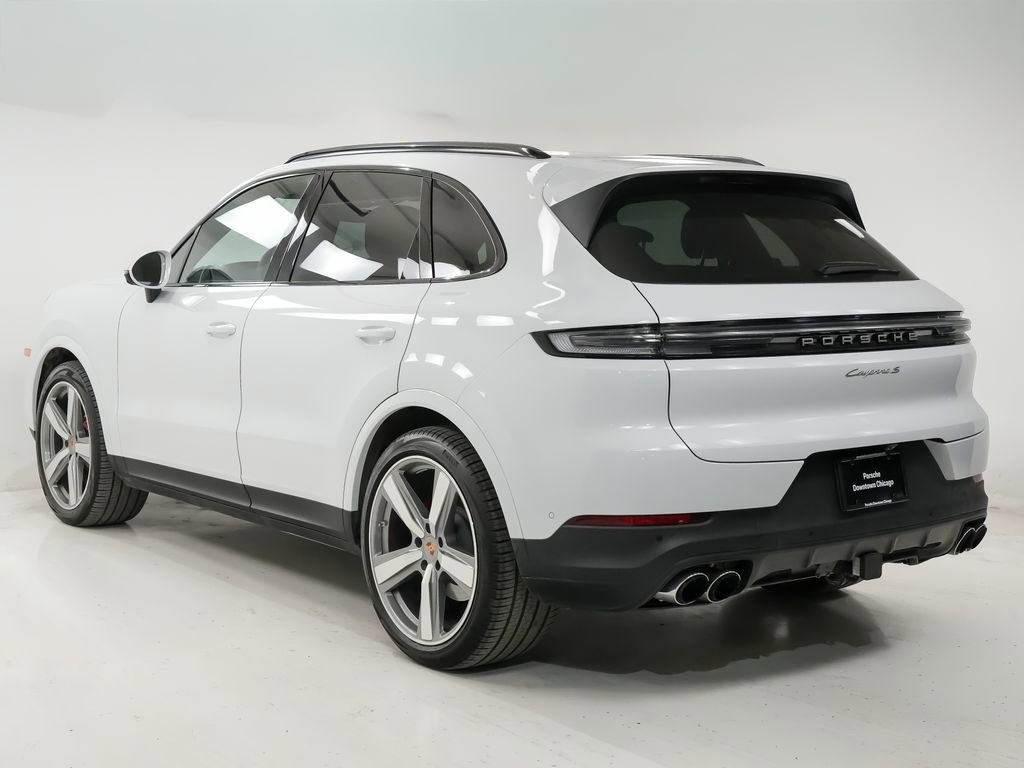 Certified 2025 Porsche Cayenne S image 3