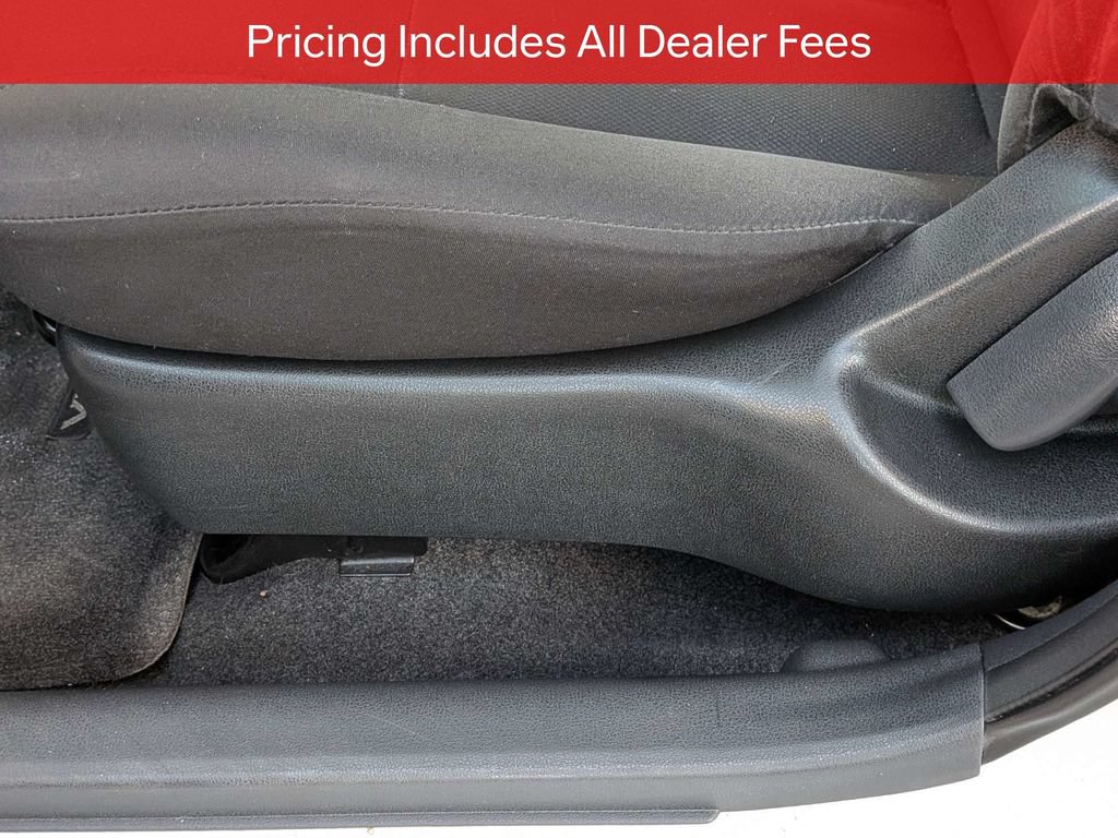Used 2014 Nissan Versa Note S FWD image 21