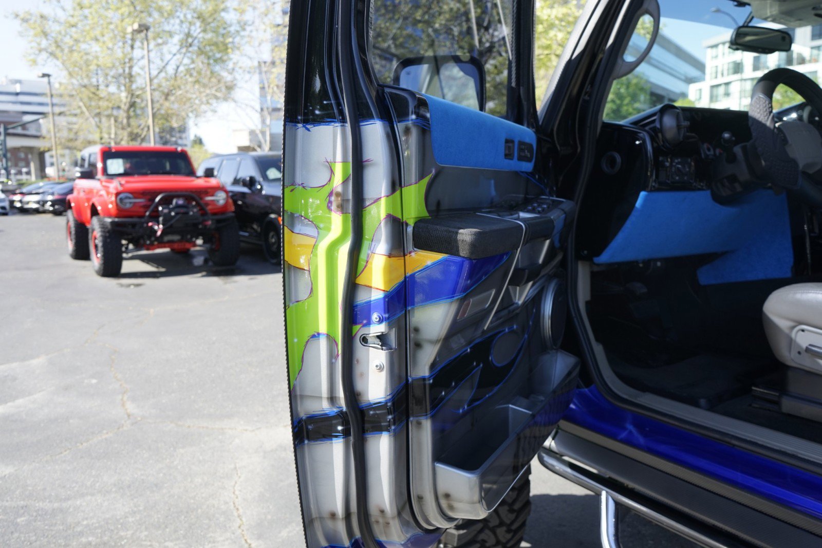 Used 2003 HUMMER H2 w/ Preferred Equipment Group image 27