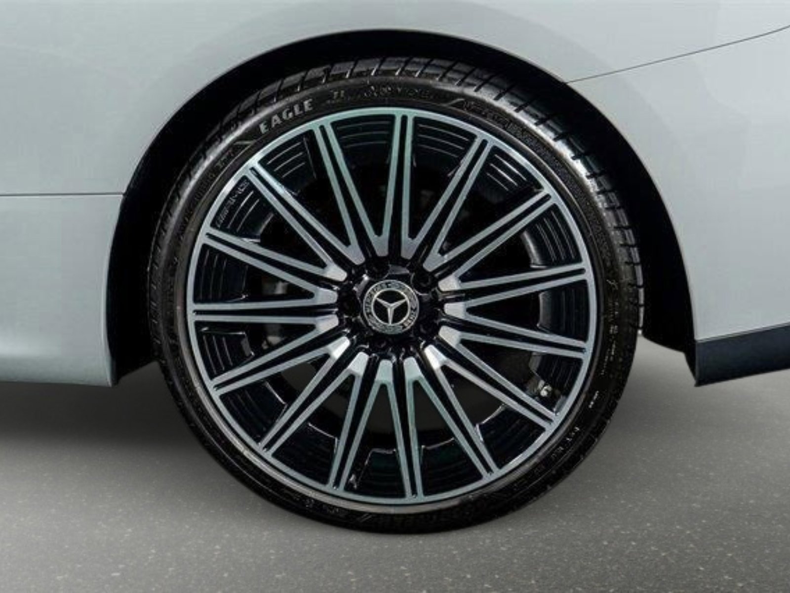 Used 2024 Mercedes-Benz CLE 450 4MATIC Coupe image 22