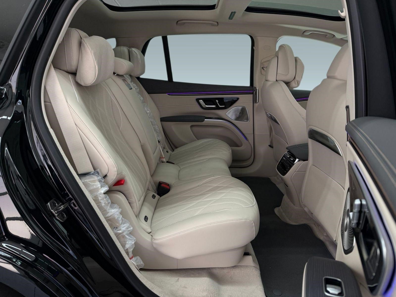 New 2027 Mercedes-Benz EQS 550 4MATIC SUV image 31