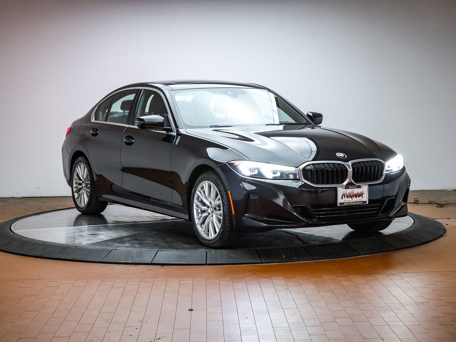 Used 2024 BMW 330i xDrive Sedan w/ Convenience Package AWD/4WD image 6