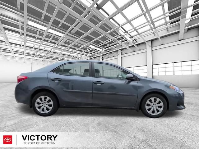 Used 2018 Toyota Corolla LE video 2