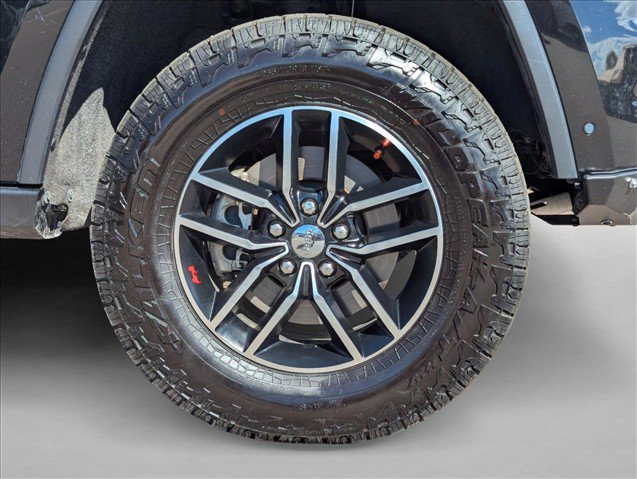 Used 2018 Jeep Grand Cherokee Trailhawk w/ Trailhawk Luxury Group AWD/4WD image 25
