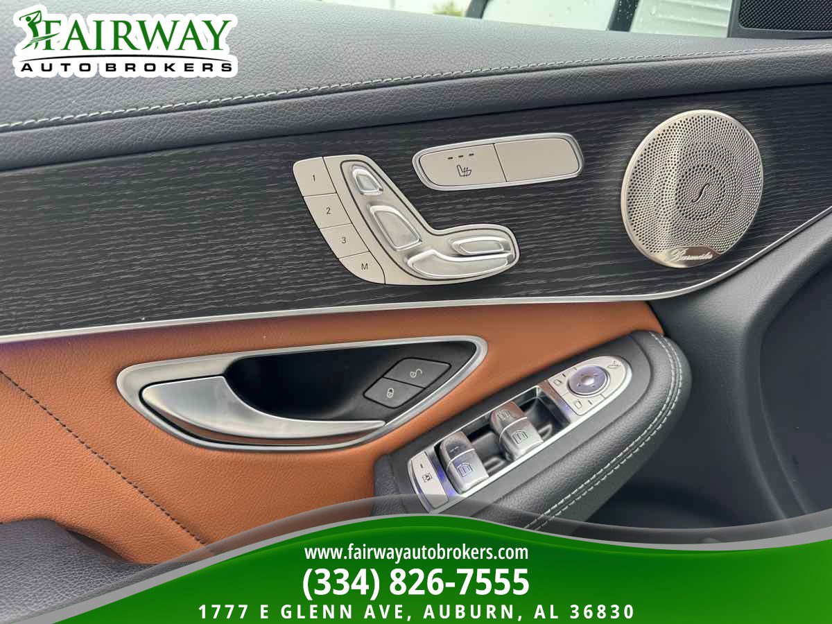 Used 2023 Mercedes-Benz GLC 300 4MATIC Coupe image 15