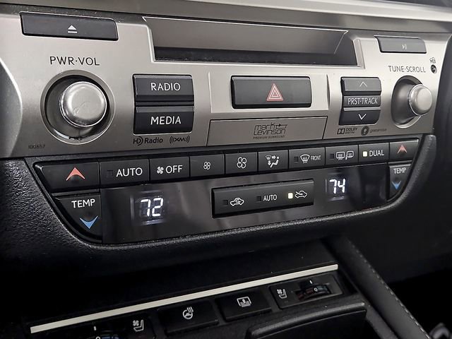 Used 2017 Lexus ES 300h image 16