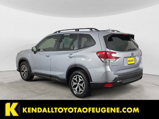 Used 2023 Subaru Forester Premium AWD/4WD image 7