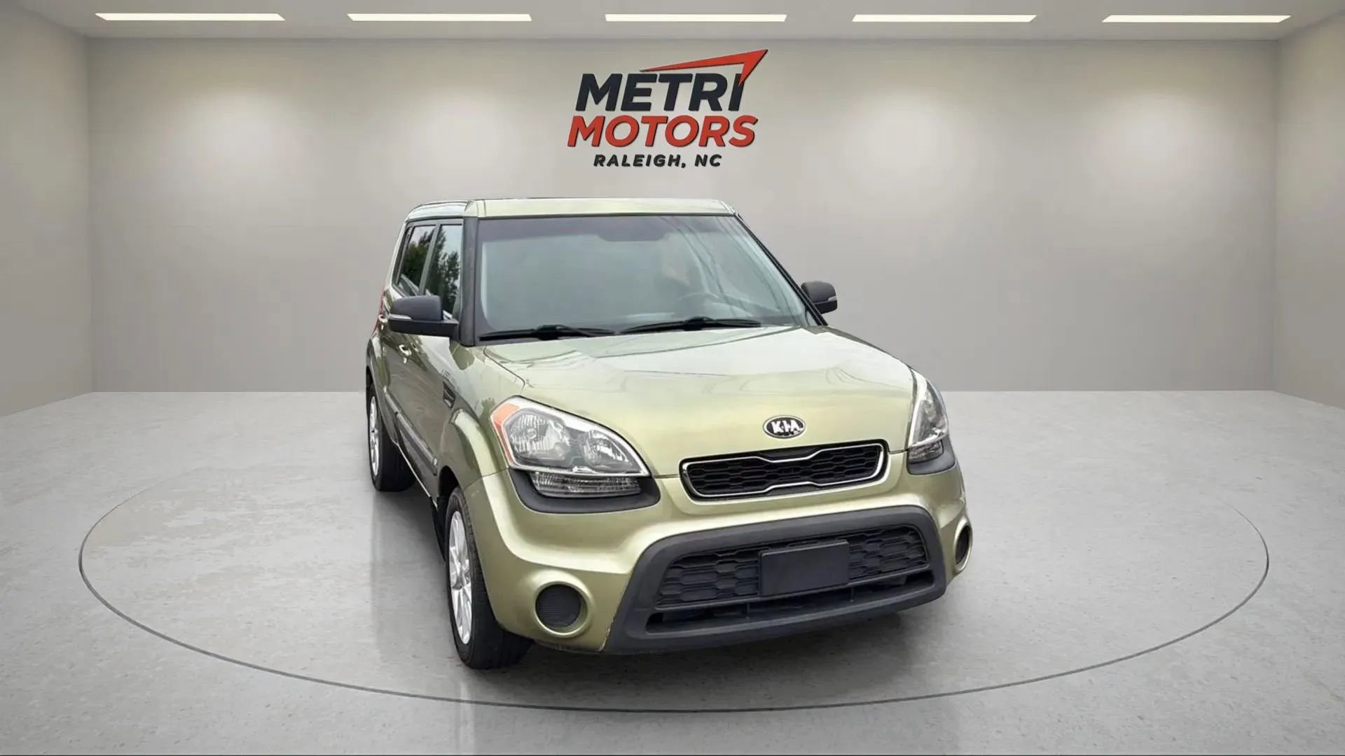 Used 2013 Kia Soul + image 2